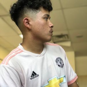 Meet your Posher, Josue